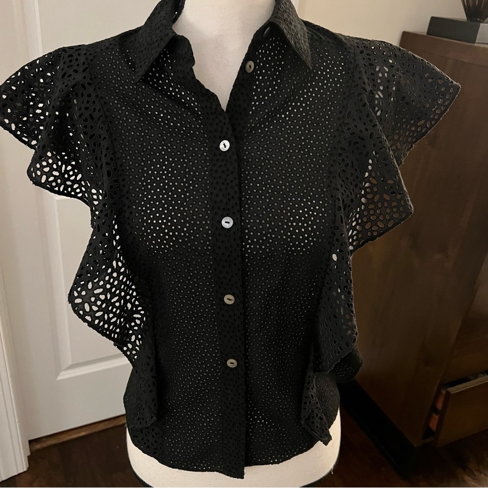 Nova Flutter Sleeve Eyelet Cotton Blouse
Theory   Size P